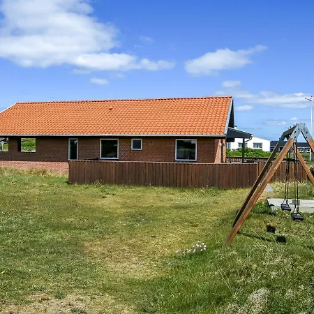 بيت للعطل Laekkert Hus Taet Pa Havet Sj314 *