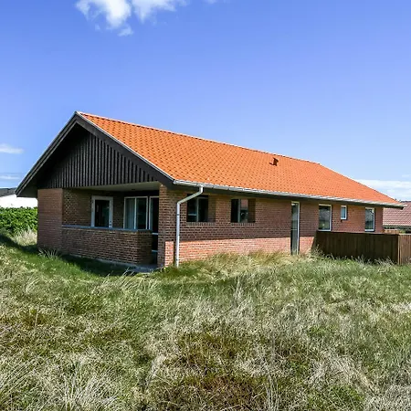 Laekkert Hus Taet Pa Havet Sj314 Feriehus